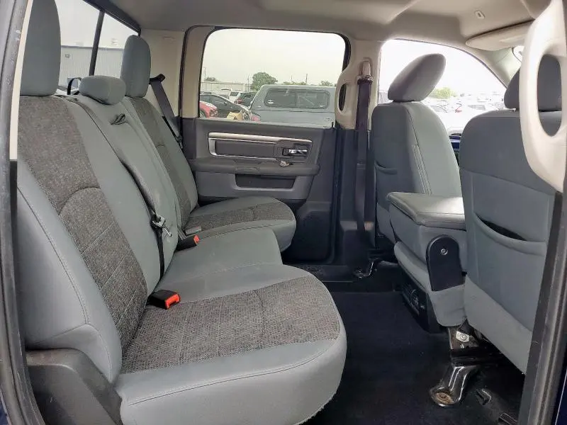 2017 RAM 1500 SLT