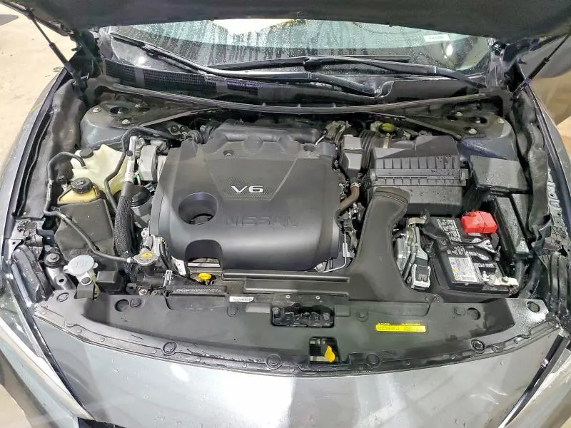 2021 NISSAN MAXIMA SR  