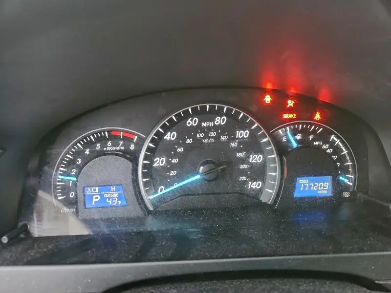 2012 TOYOTA CAMRY BASE  