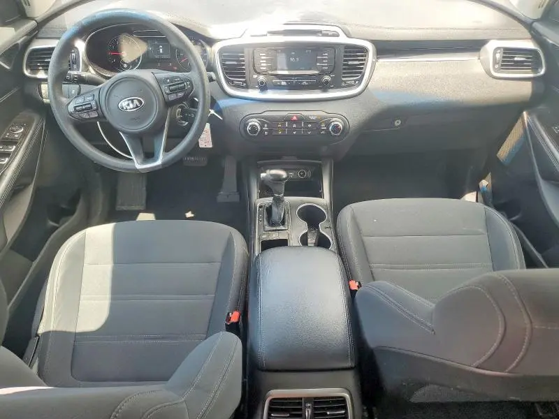 2018 KIA SORENTO LX V6  