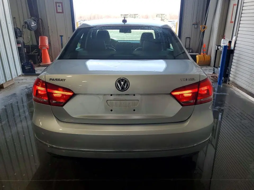 2014 VOLKSWAGEN PASSAT SEL  