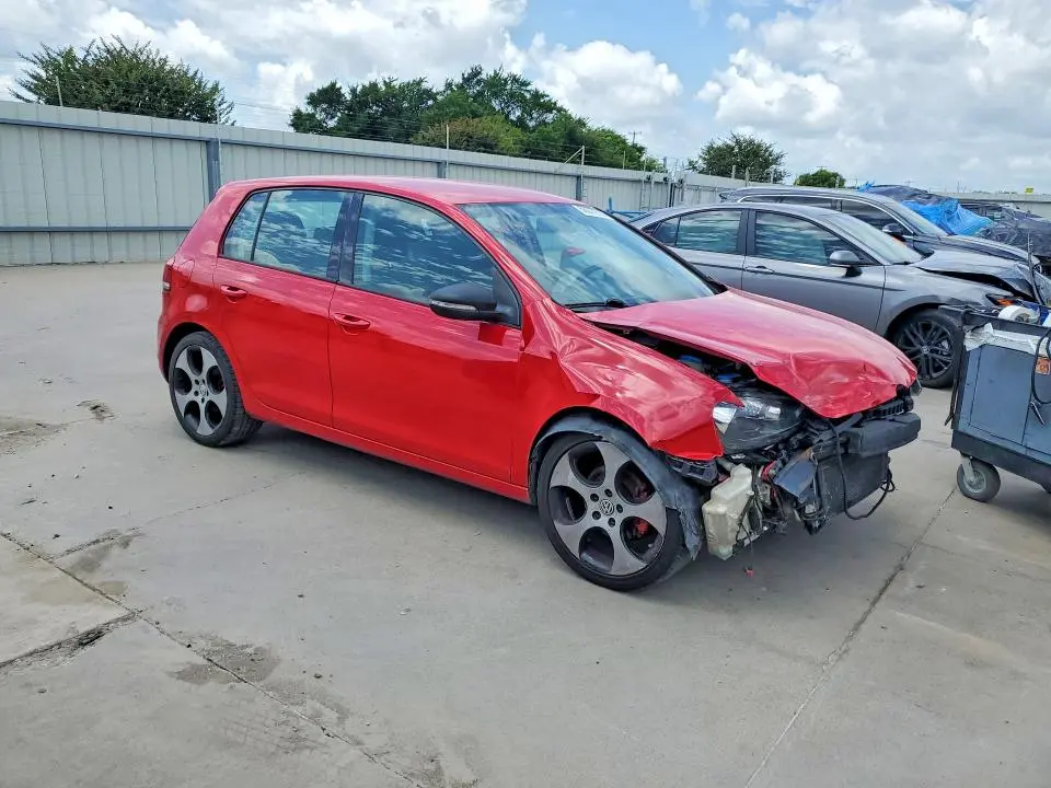2013 VOLKSWAGEN GOLF   
