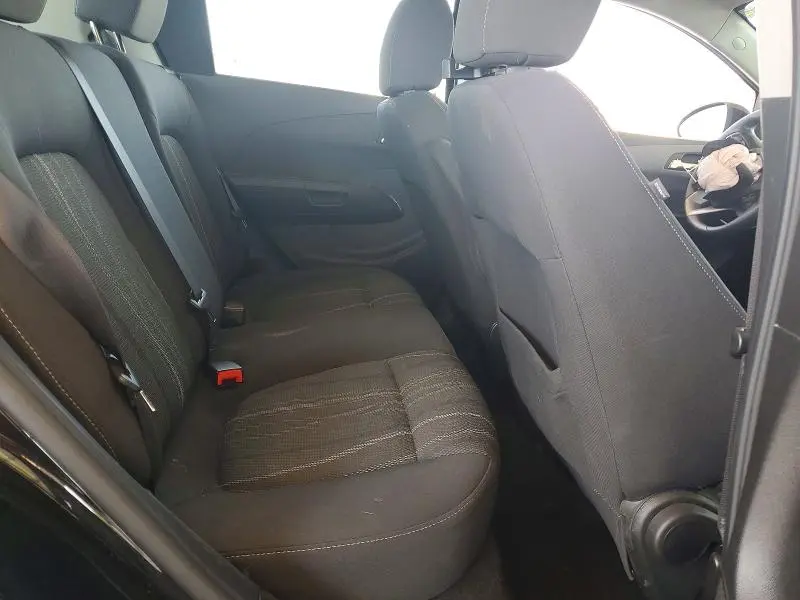 2016 CHEVROLET SONIC LT  