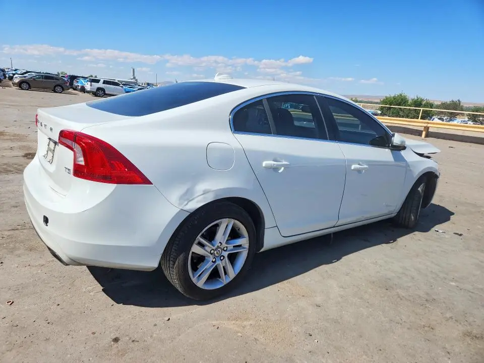 2014 VOLVO S60 T5  
