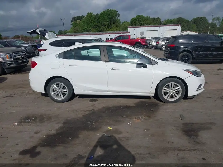 2017 CHEVROLET CRUZE LT AUTO