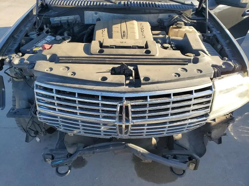 2010 LINCOLN NAVIGATOR   