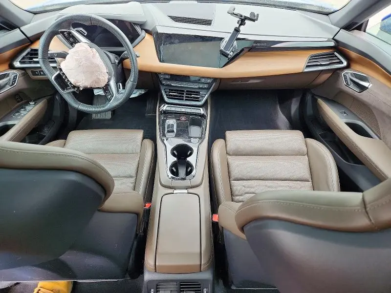 2024 AUDI E-TRON GT PREMIUM PLUS  