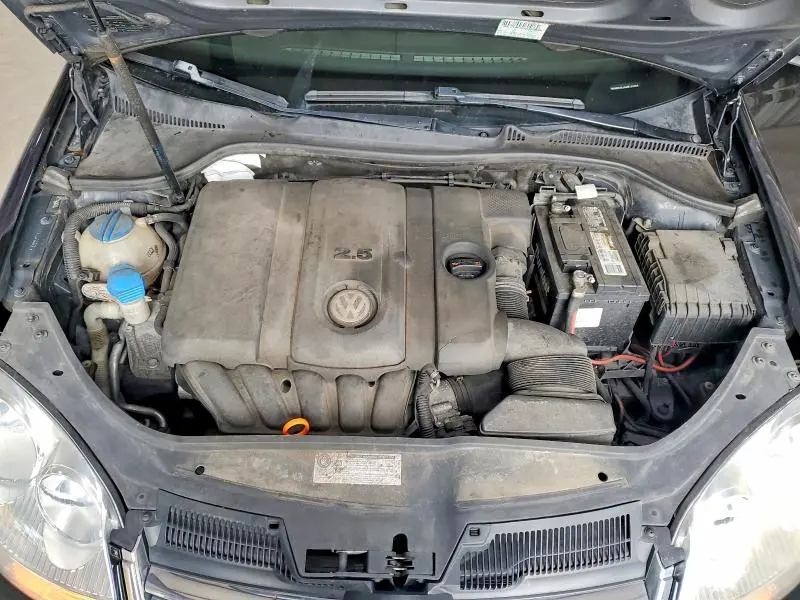 2010 VOLKSWAGEN JETTA SE  