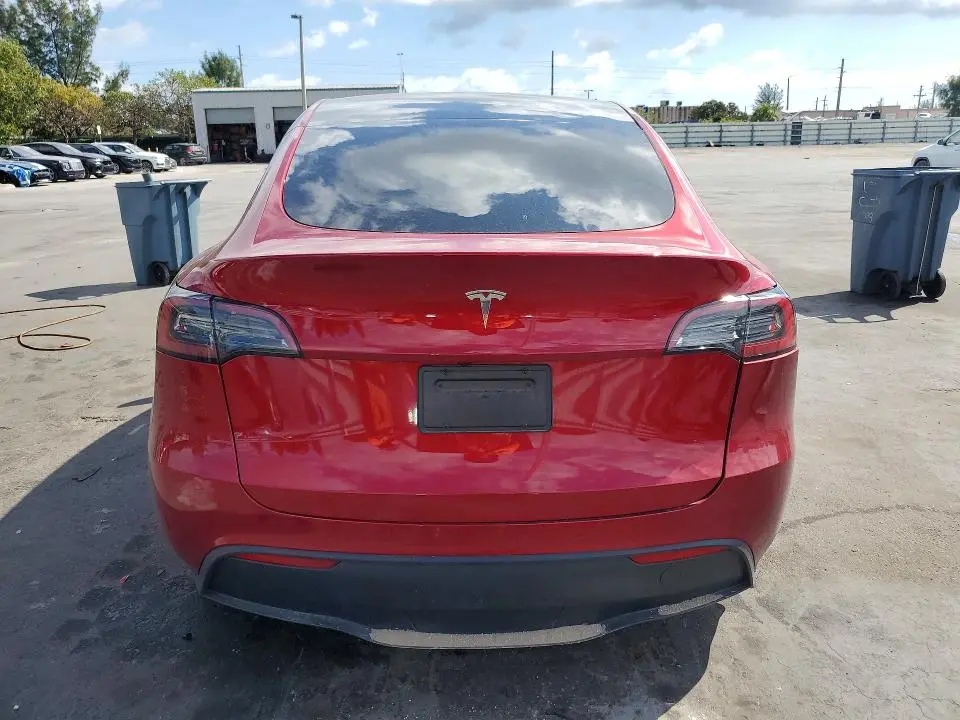 2024 TESLA MODEL Y   