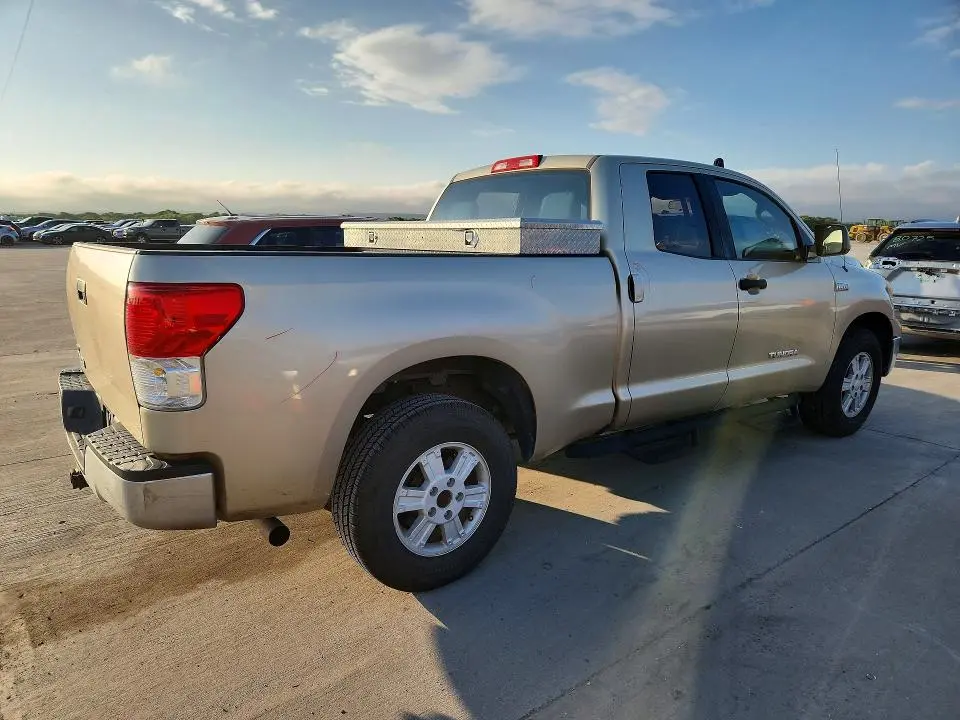 2010 TOYOTA TUNDRA DOUBLE CAB SR5  