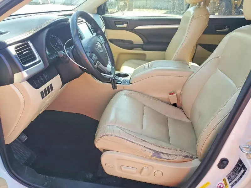 2015 TOYOTA HIGHLANDER XLE  