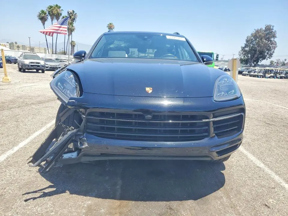 2021 PORSCHE CAYENNE S  