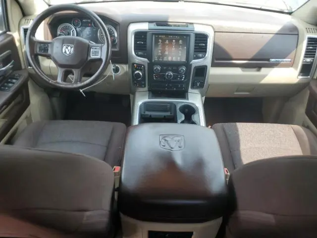 2016 RAM 1500 SLT  