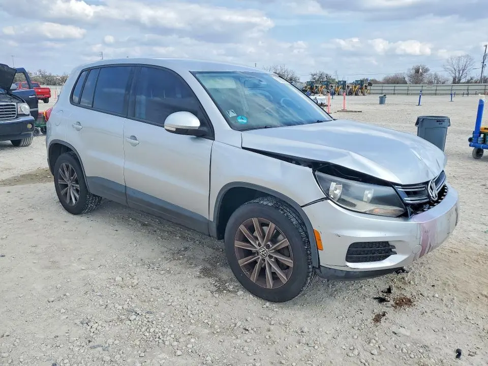 2014 VOLKSWAGEN TIGUAN S  