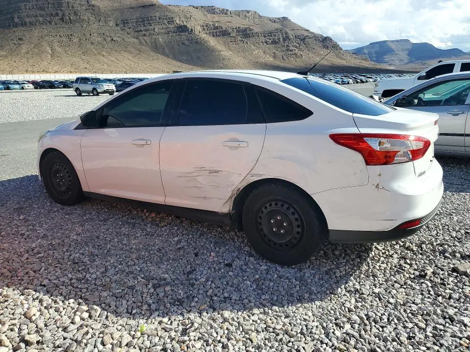 2012 FORD FOCUS SE  