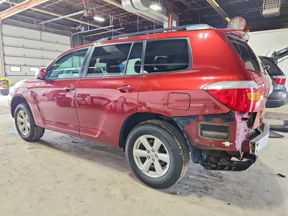 2010 TOYOTA HIGHLANDER BASE  