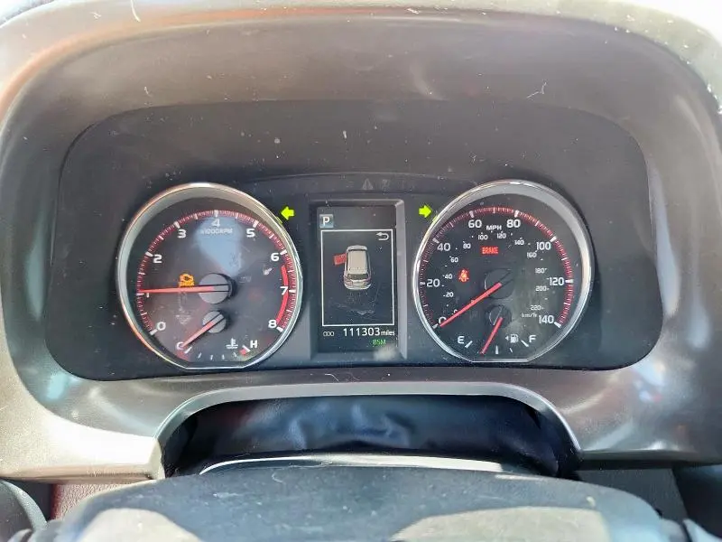 2018 TOYOTA RAV4 SE  
