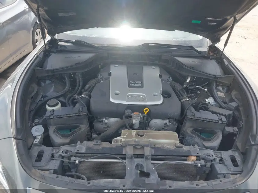 2015 INFINITI Q70L 3.7