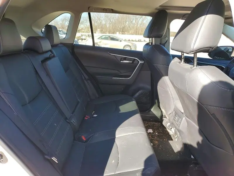 2024 TOYOTA RAV 4   