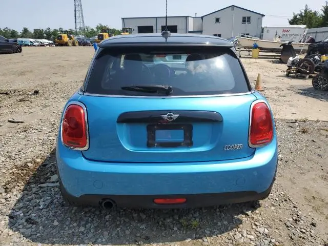 2017 MINI COOPER 
