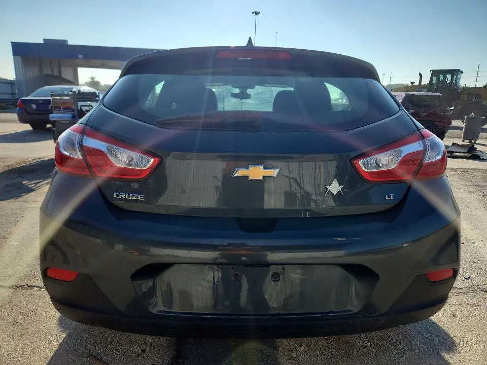 2019 CHEVROLET CRUZE LT  