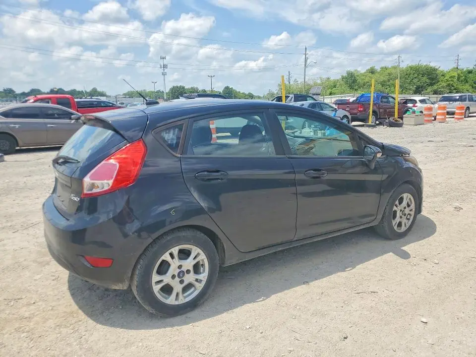 2014 FORD FIESTA SE  
