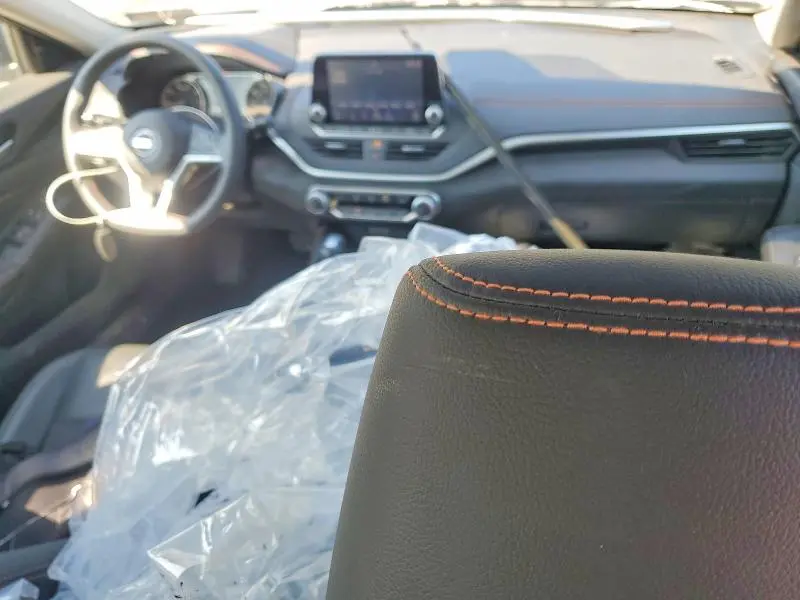 2022 NISSAN ALTIMA SR  