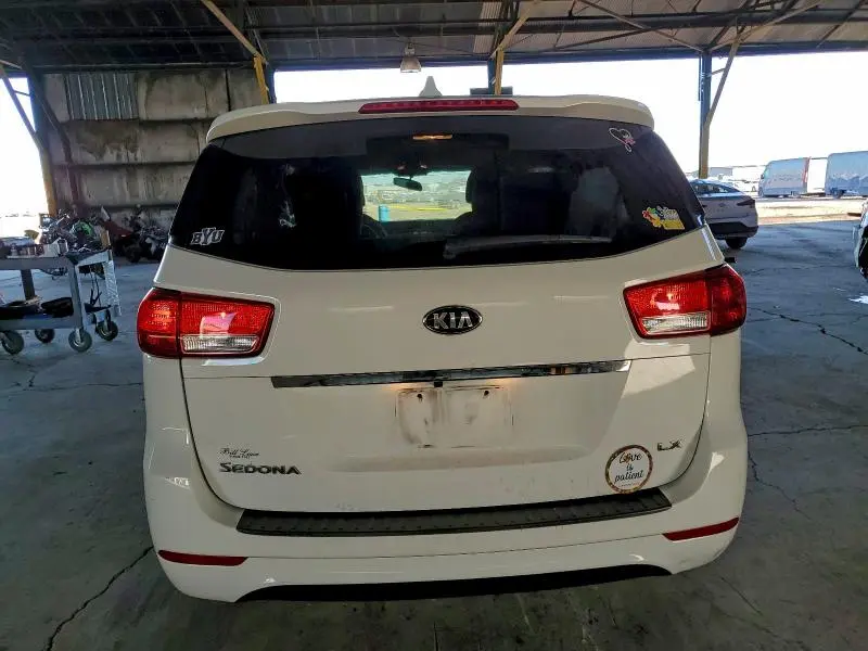 2017 KIA SEDONA LX  