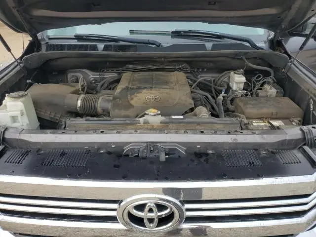 2016 TOYOTA TUNDRA CREWMAX SR5  