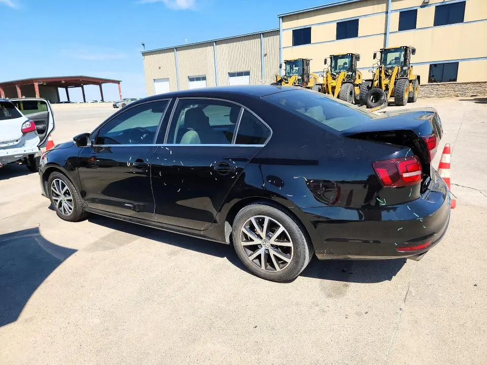 2017 VOLKSWAGEN JETTA SE  