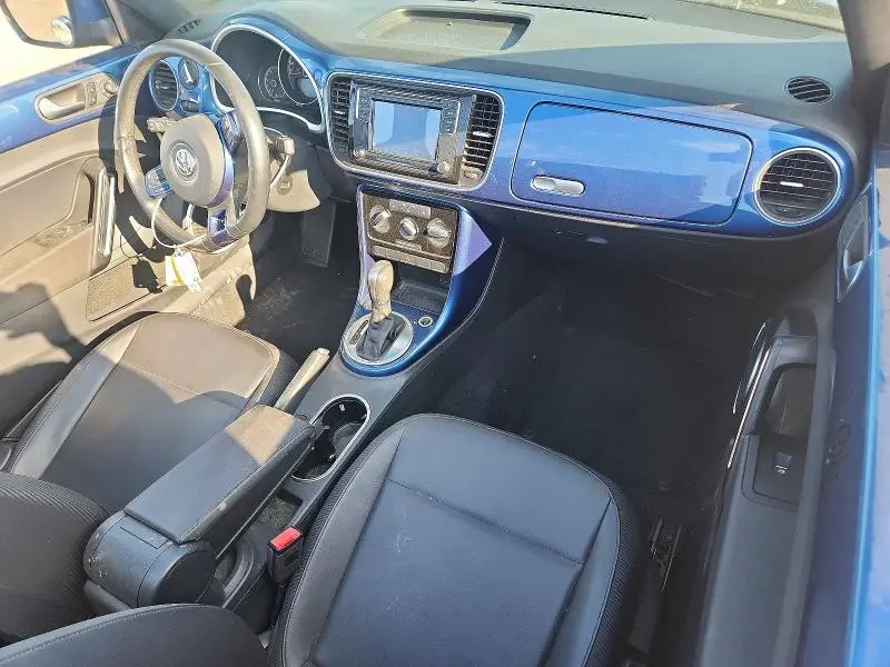 2017 VOLKSWAGEN BEETLE S/SE  