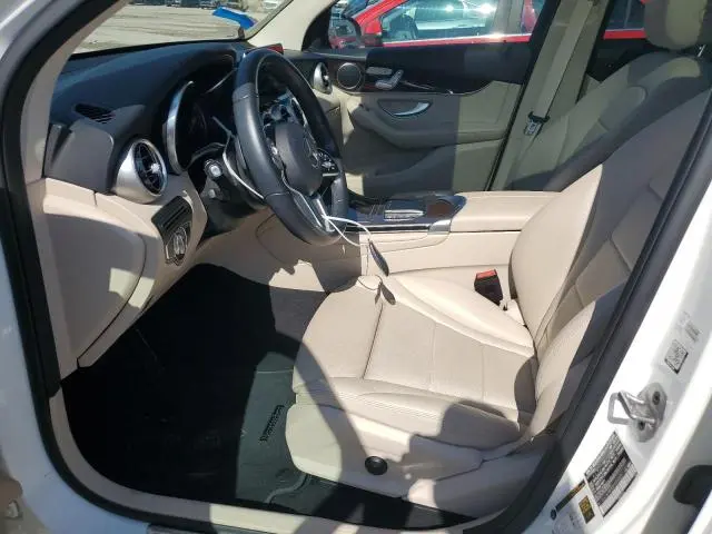 2021 MERCEDES-BENZ GLC 300  