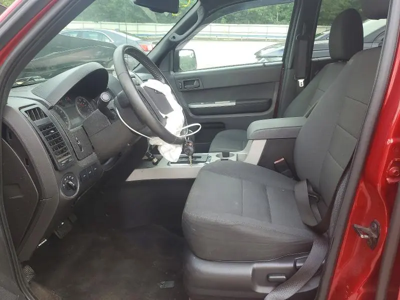 2010 FORD ESCAPE XLT  
