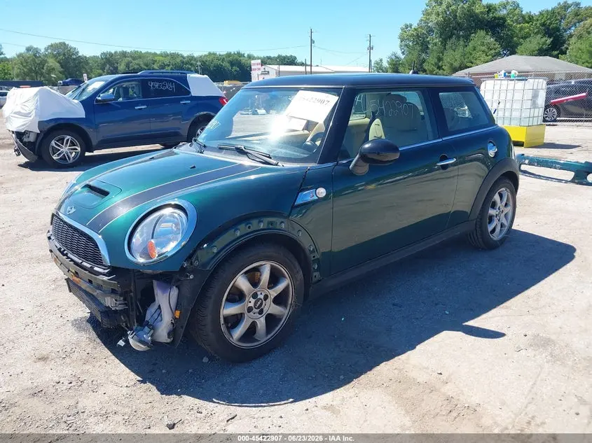 2010 MINI COOPER S  