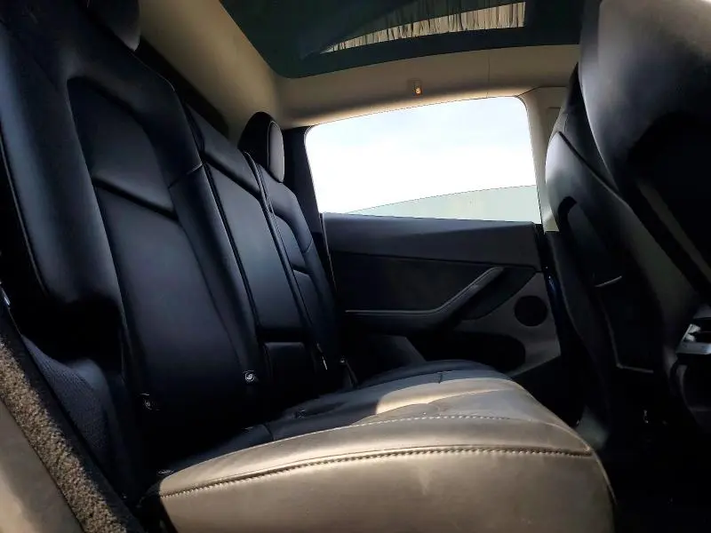 2025 TESLA MODEL Y   