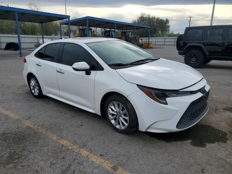 2022 TOYOTA COROLLA LE  