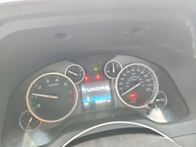 2014 TOYOTA TUNDRA CREWMAX SR5  