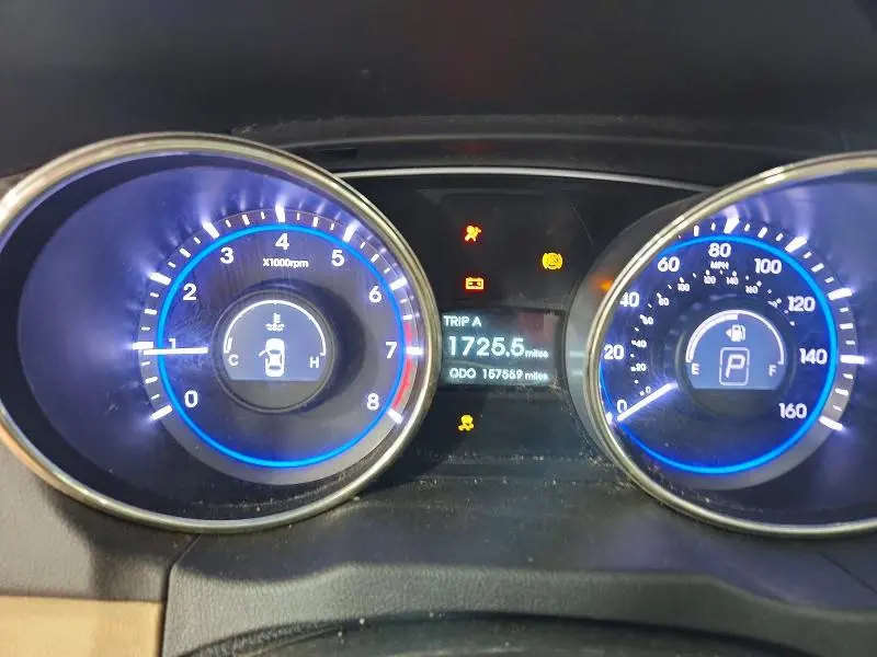 2012 HYUNDAI SONATA GLS  
