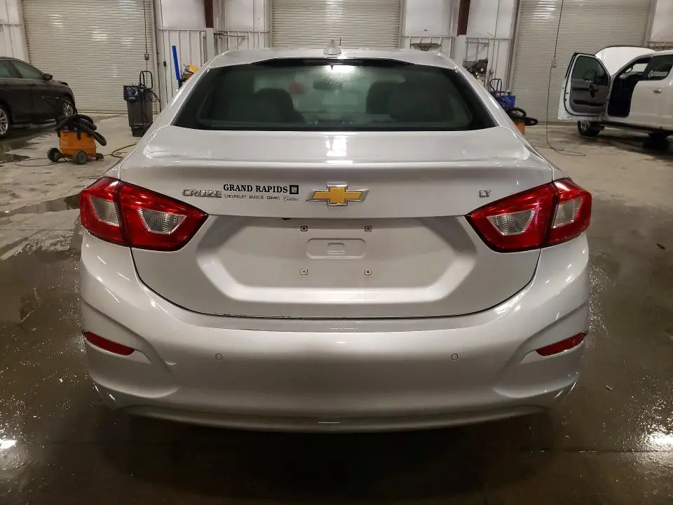 2019 CHEVROLET CRUZE LT  