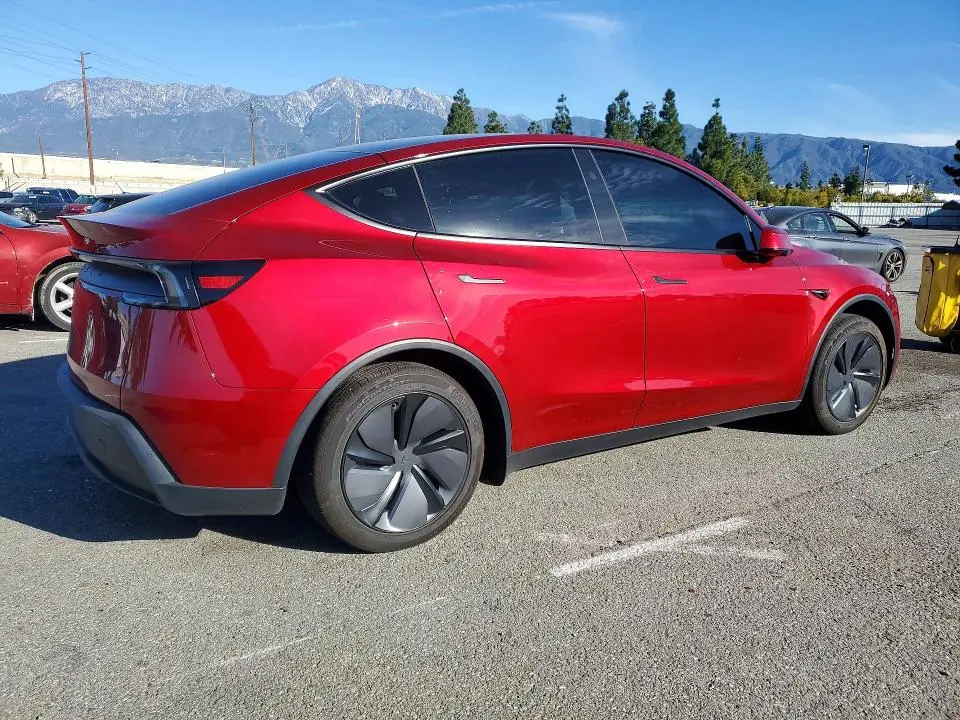 2026 TESLA MODEL Y   
