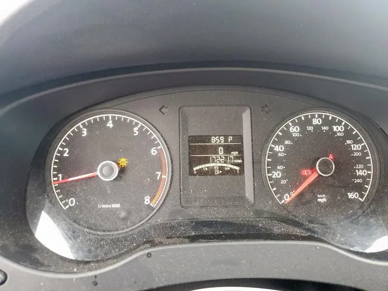 2013 VOLKSWAGEN JETTA BASE  
