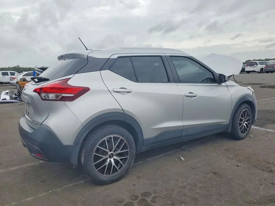 2019 NISSAN KICKS SV  