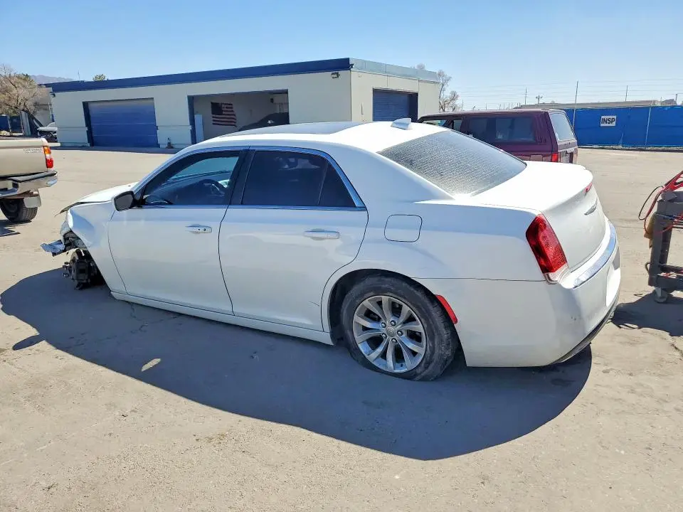 2015 CHRYSLER 300 LIMITED  