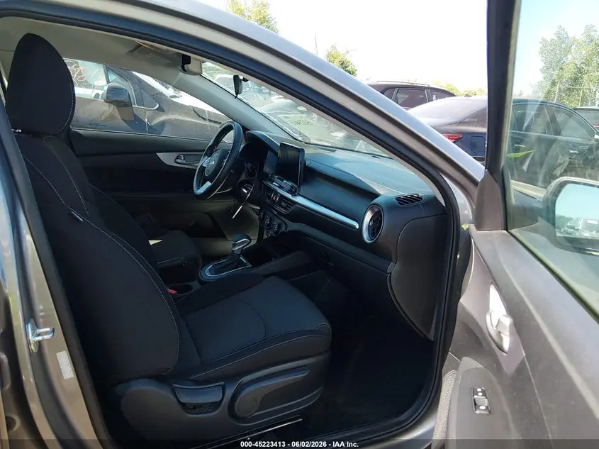 2022 KIA FORTE LXS
