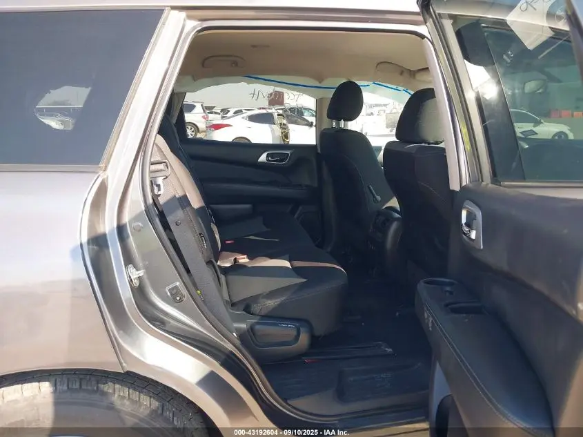 2019 NISSAN PATHFINDER S