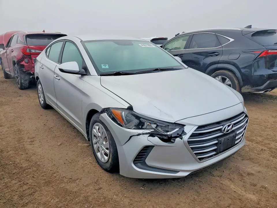 2018 HYUNDAI ELANTRA SE  