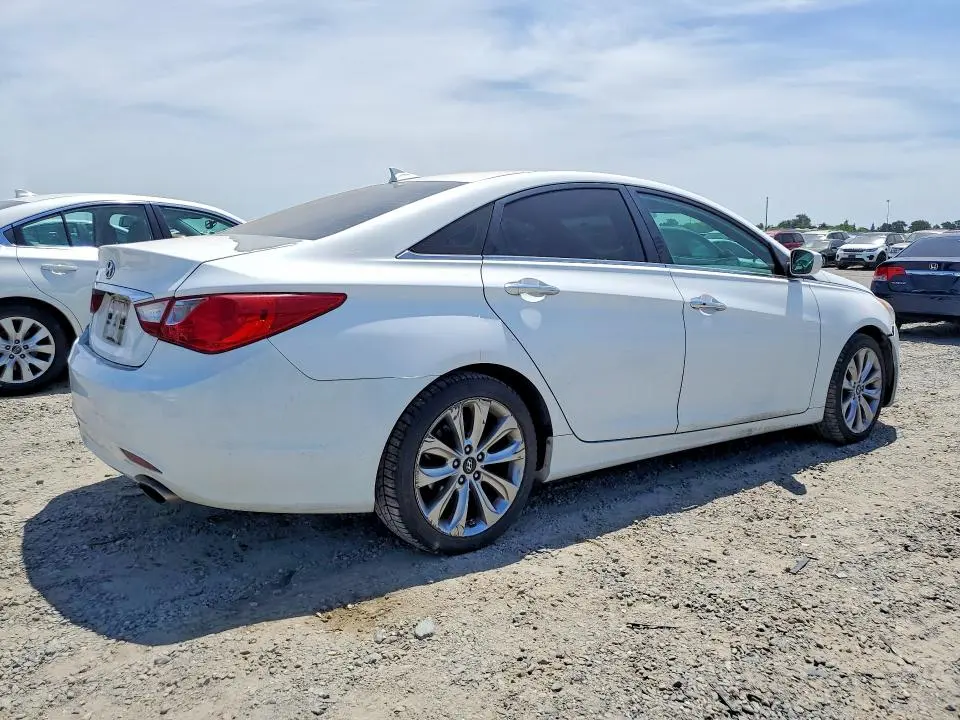 2013 HYUNDAI SONATA SE  