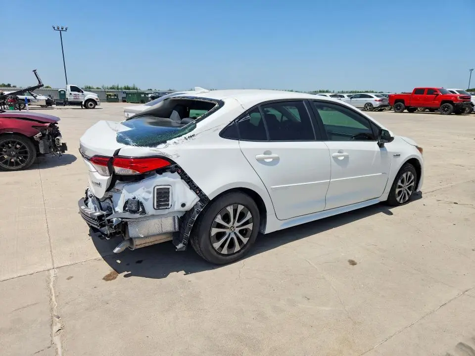 2021 TOYOTA COROLLA LE  
