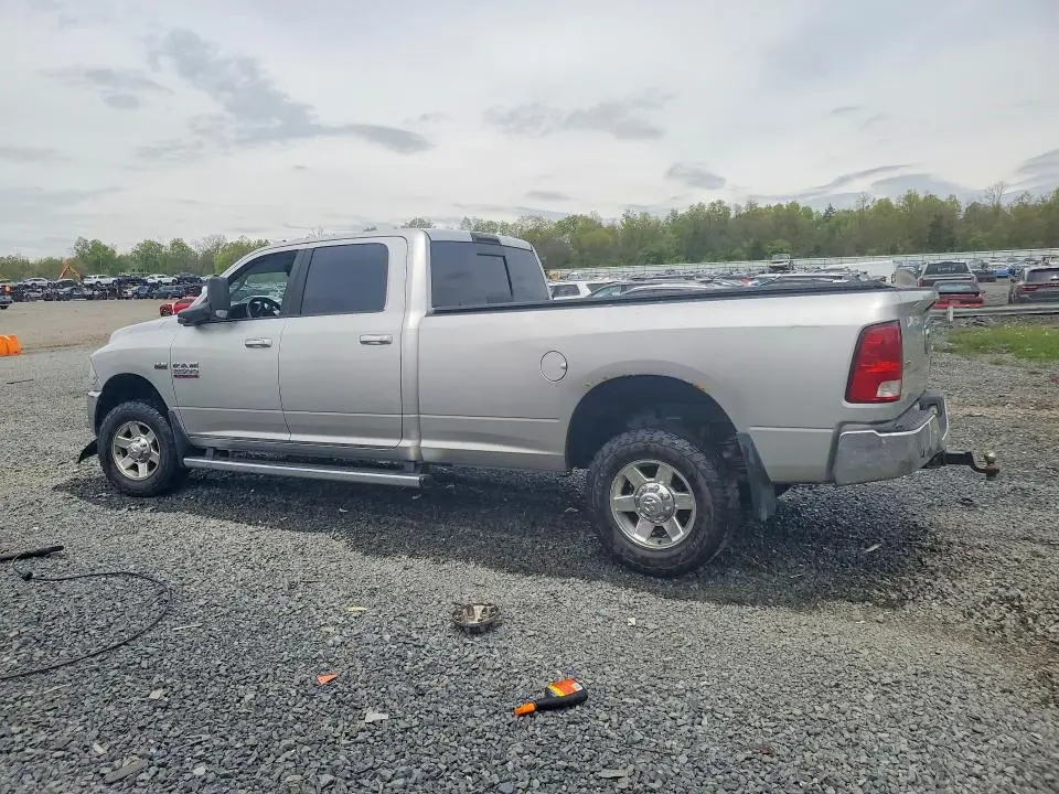 2013 RAM 2500 SLT  