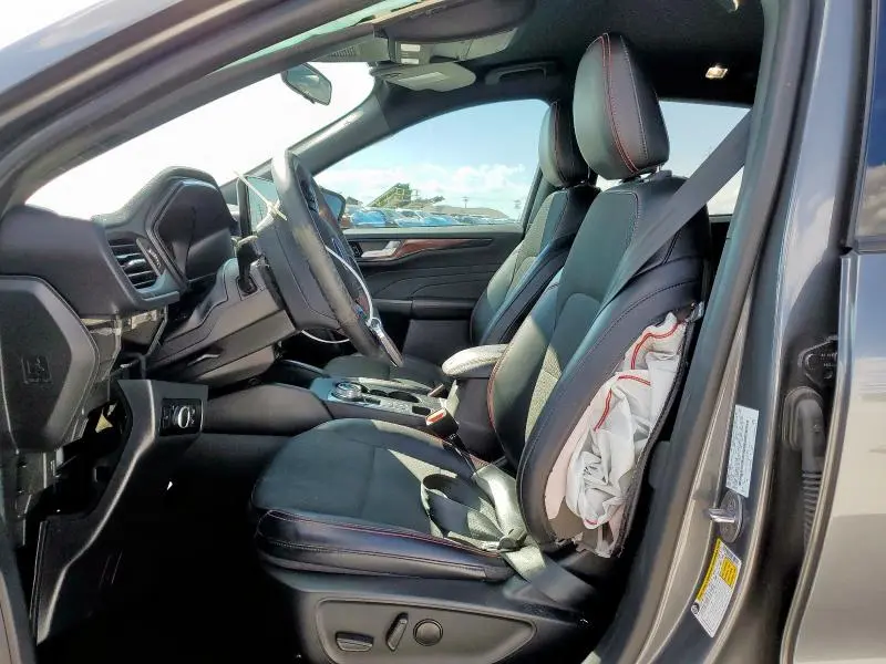 2024 FORD ESCAPE ST LINE  